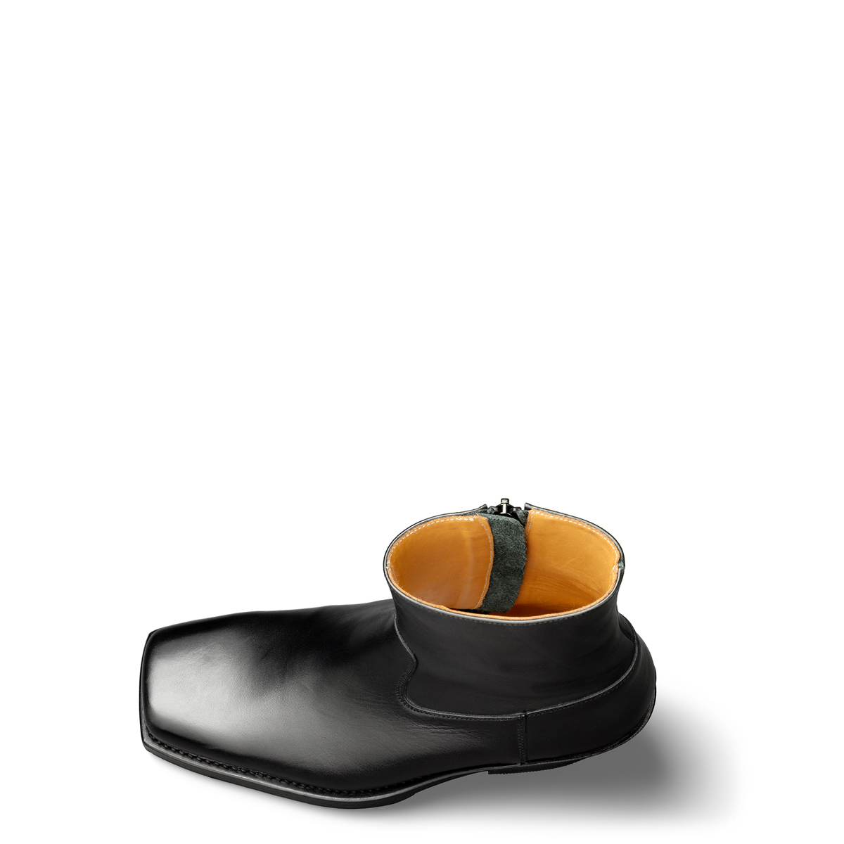 Cowboystiefel Jolene von halfs aus München – rahmengenähter Damen-Halbstiefel aus schwarzem Rindsleder