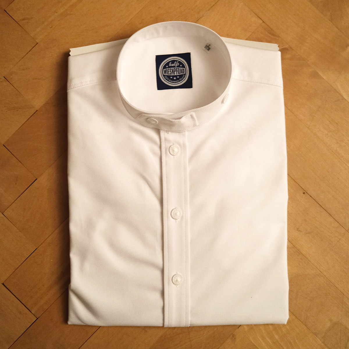 Wiesnpfoad - weißes Pfoad Trachtenhemd mit Stehkragen von halfs aus München aus schwerem Baumwoll Oxford