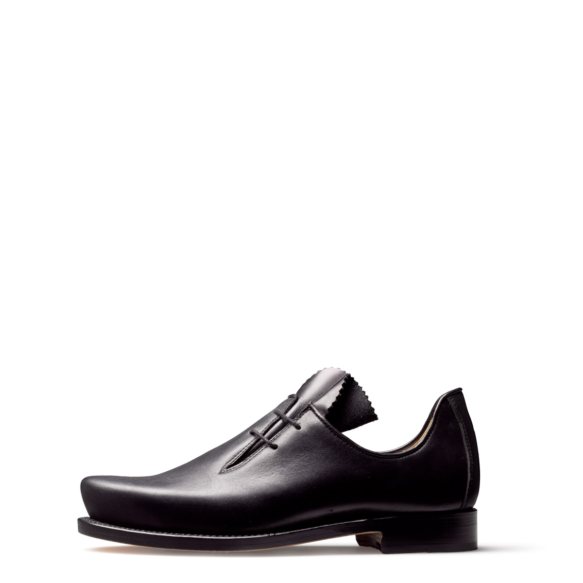 Haferlschuh Luggi von halfs aus München – rahmengenähter Herren-Haferlschuh mit Ledersohleaus schwarzem Rindsleder