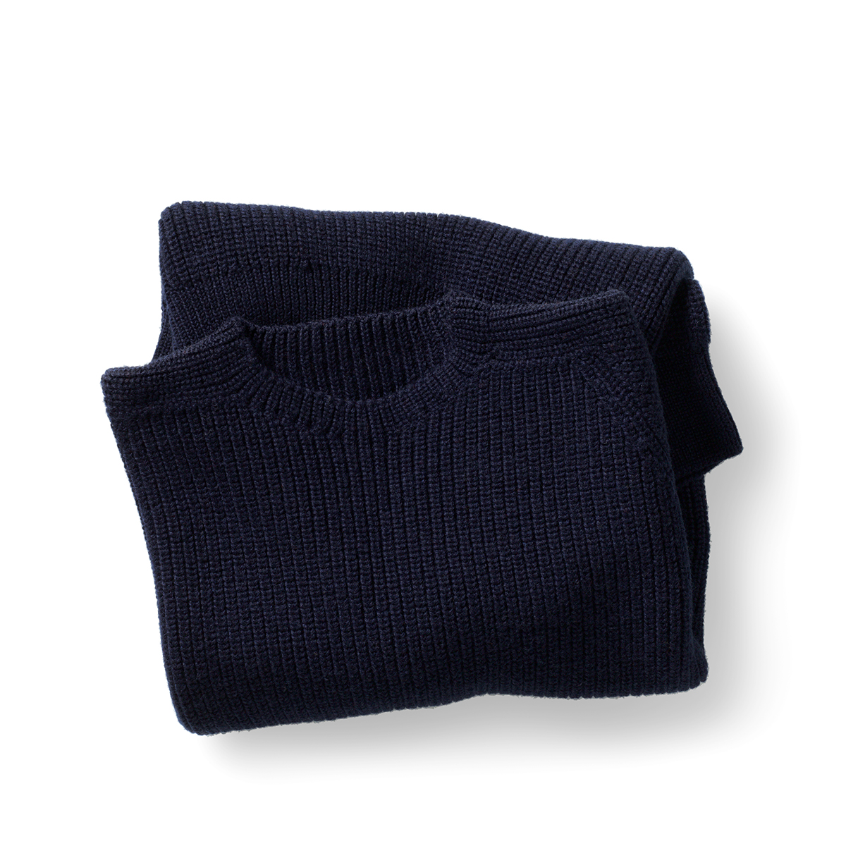 dunkelblauer Pullover aus bio merinowolle kbt von halfs x indnat - seamless und mit perlfang gestrickt